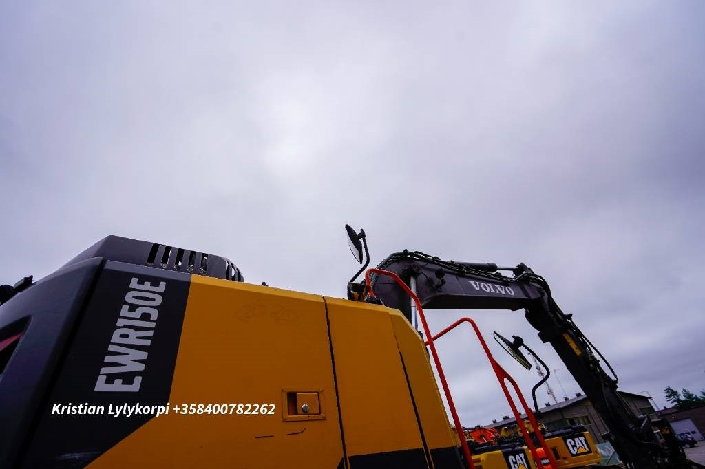Kolesové rýpadlo Volvo EWR150E PYÖRÄOHJAUS: obrázek 14