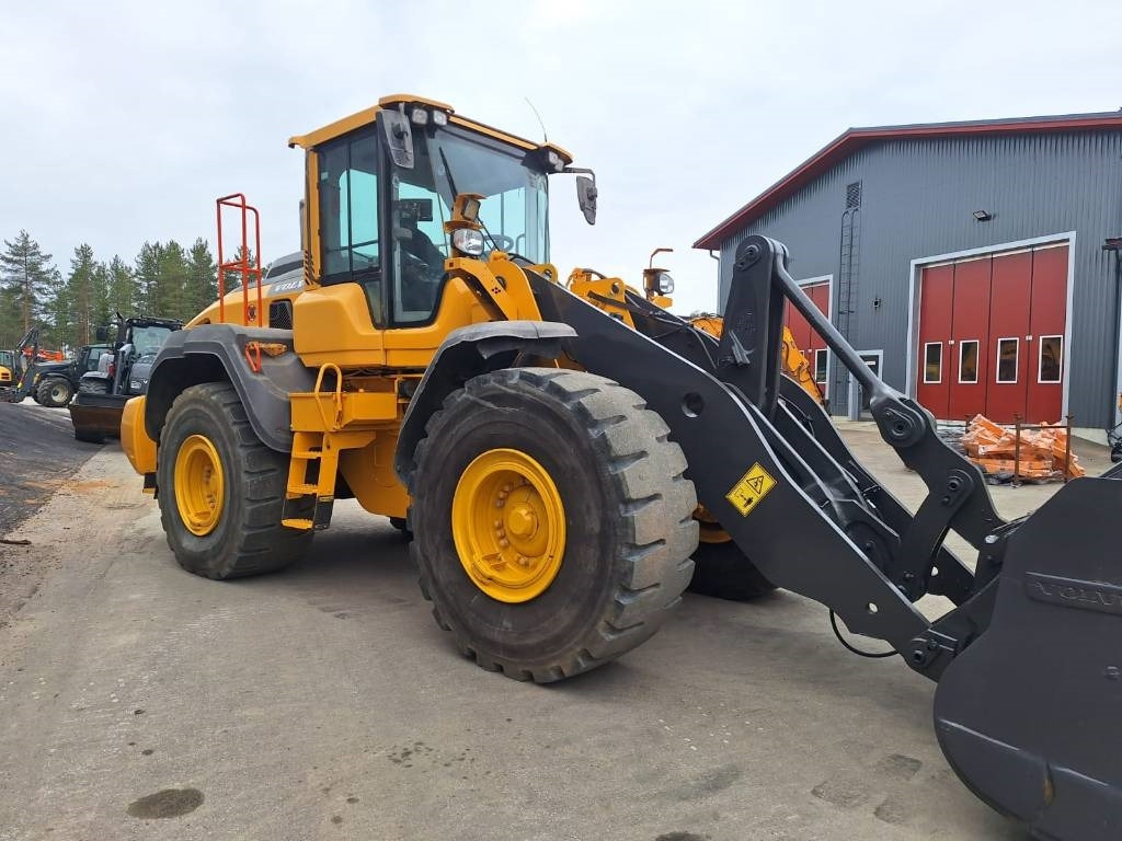 Volvo L110H MYYTY! SOLD! LONG BOOM, VAAKA, YM - Kolový nakladač: obrázek 5 Volvo L110H MYYTY! SOLD! LONG BOOM, VAAKA, YM - Kolový nakladač: obrázek 5
