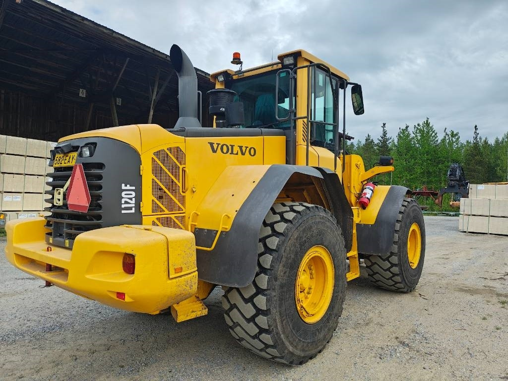 Volvo L120F RASVARI YM. - Kolový nakladač: obrázek 2 Volvo L120F RASVARI YM. - Kolový nakladač: obrázek 2