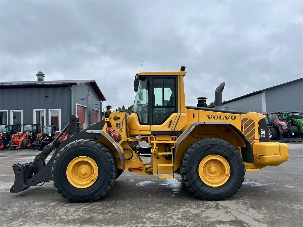 Volvo L120F VIPUOHJAUS - Kolový nakladač: obrázek 1 Volvo L120F VIPUOHJAUS - Kolový nakladač: obrázek 1