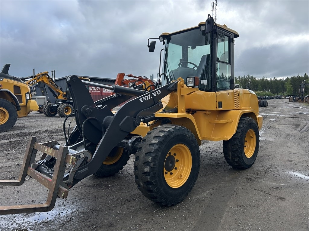 Volvo L30G TRUKKIPIIKEILLÄ - Kolový nakladač: obrázek 2 Volvo L30G TRUKKIPIIKEILLÄ - Kolový nakladač: obrázek 2