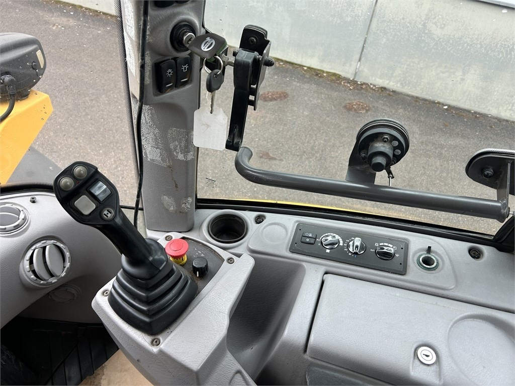 Kolový nakladač Volvo L50H 1-omistaja: obrázek 11