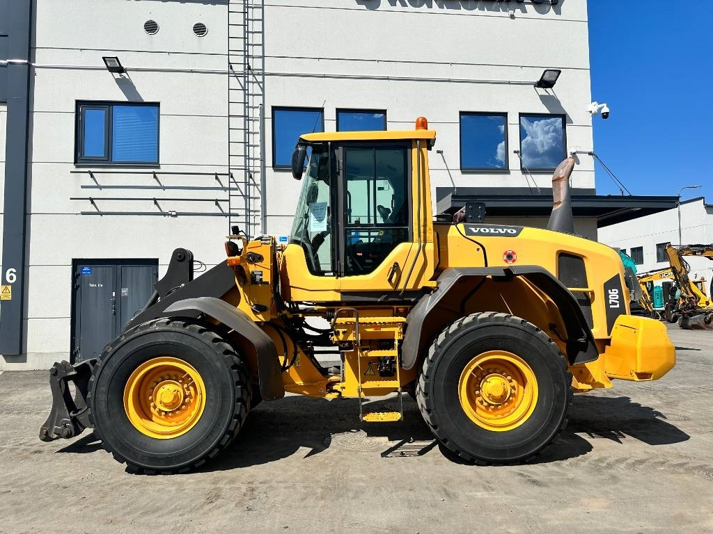 Volvo L70G vipuohjaus, 3' ja 4' hydr - Kolový nakladač: obrázek 1 Volvo L70G vipuohjaus, 3' ja 4' hydr - Kolový nakladač: obrázek 1