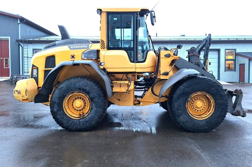 Volvo L90H VIPUOHJAUS YM. - Kolový nakladač: obrázek 5 Volvo L90H VIPUOHJAUS YM. - Kolový nakladač: obrázek 5