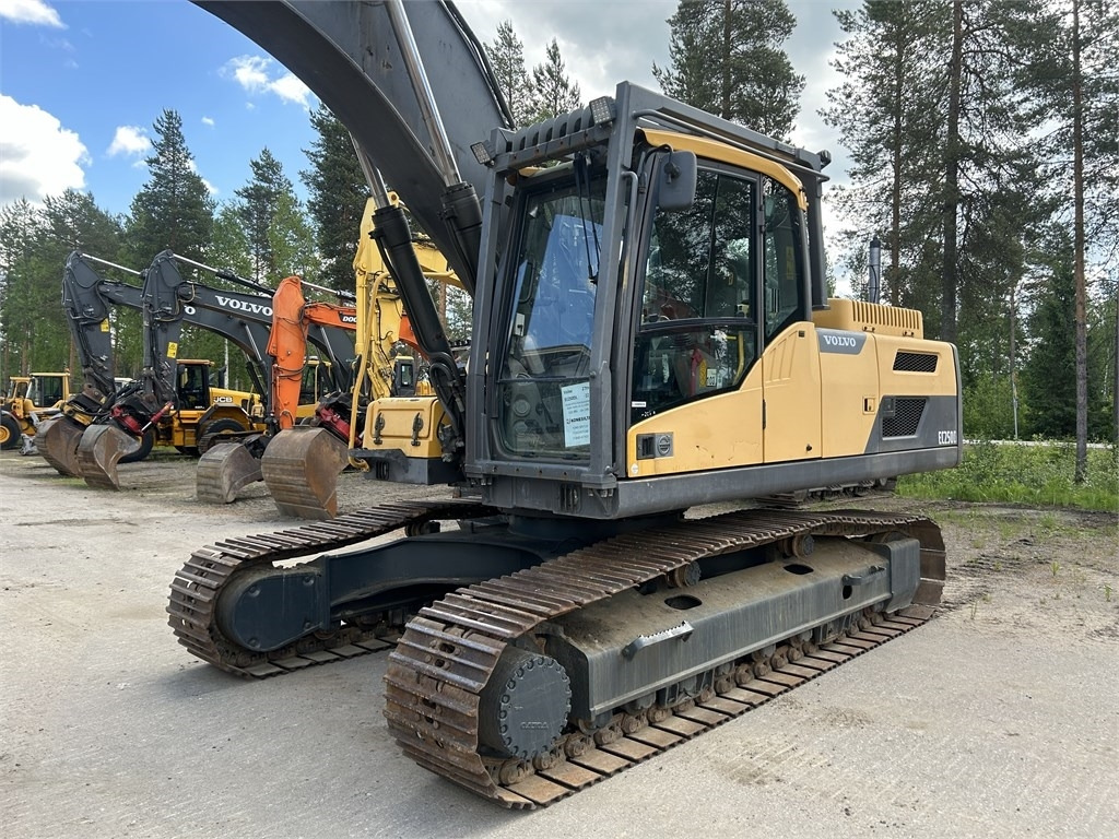 Volvo MYYTY! SOLD! EC250DNL PYÖRITTÄJÄLLÄ - Pásové rýpadlo: obrázek 2 Volvo MYYTY! SOLD! EC250DNL PYÖRITTÄJÄLLÄ - Pásové rýpadlo: obrázek 2
