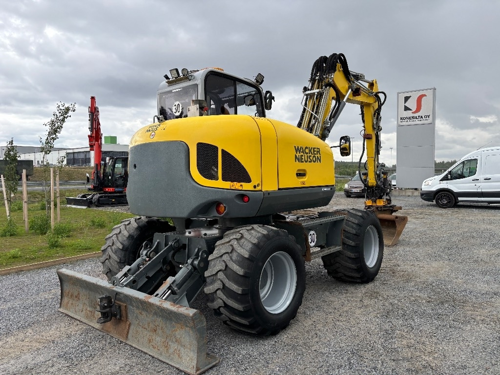 Wacker Neuson EW 100 - Kolesové rýpadlo: obrázek 4 Wacker Neuson EW 100 - Kolesové rýpadlo: obrázek 4