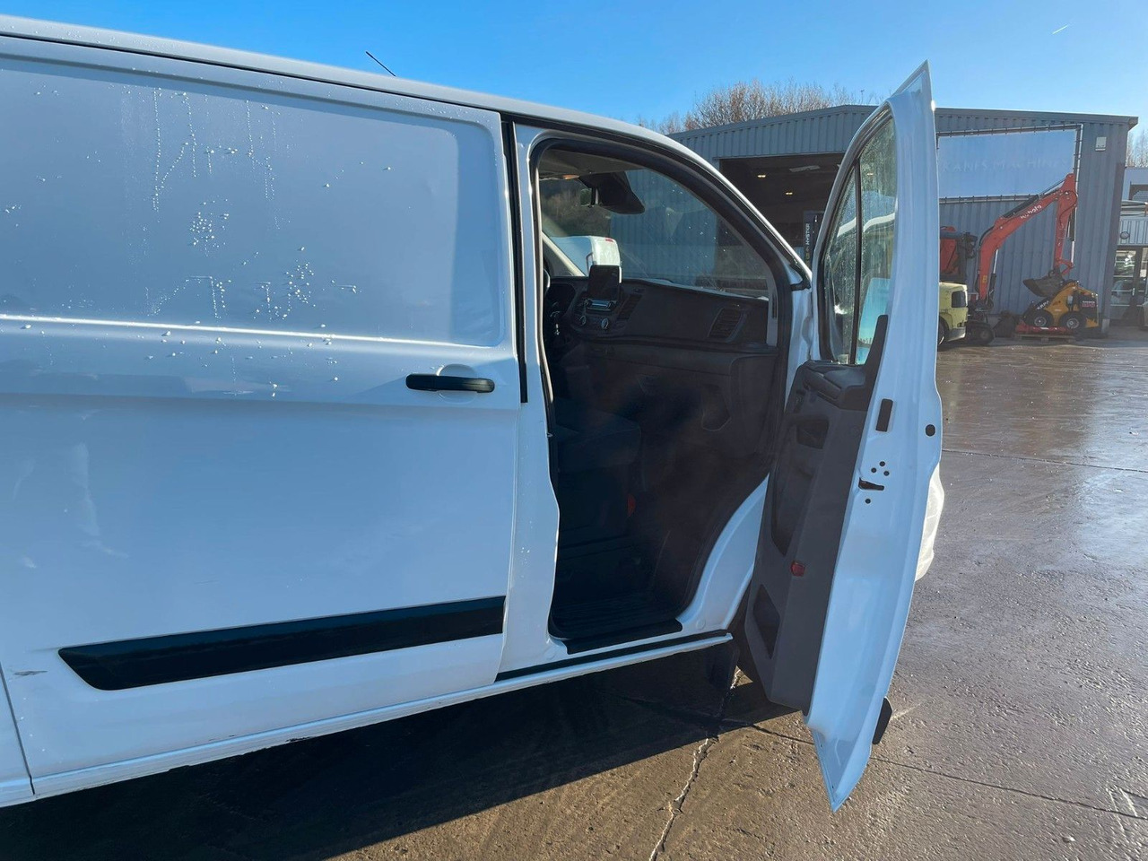 Malá dodávka Ford Transit Custom L2. Klima. Navi. Kamera. Tempomat: obrázek 20 Malá dodávka Ford Transit Custom L2. Klima. Navi. Kamera. Tempomat: obrázek 20