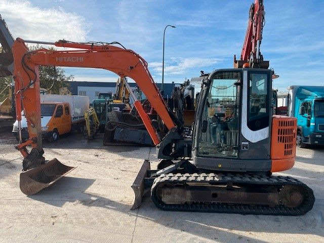 Hitachi ZX85USB-3. 2 Löffel. SW. Klima. - Mini rýpadlo: obrázek 1 Hitachi ZX85USB-3. 2 Löffel. SW. Klima. - Mini rýpadlo: obrázek 1