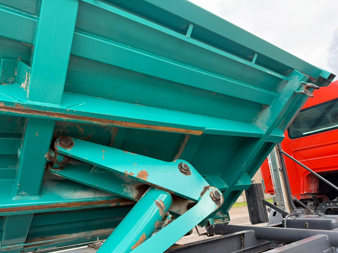 Renault Kerax 6x4. Bordmatic. Meiller Kipper. - Sklápěč: obrázek 4 Renault Kerax 6x4. Bordmatic. Meiller Kipper. - Sklápěč: obrázek 4