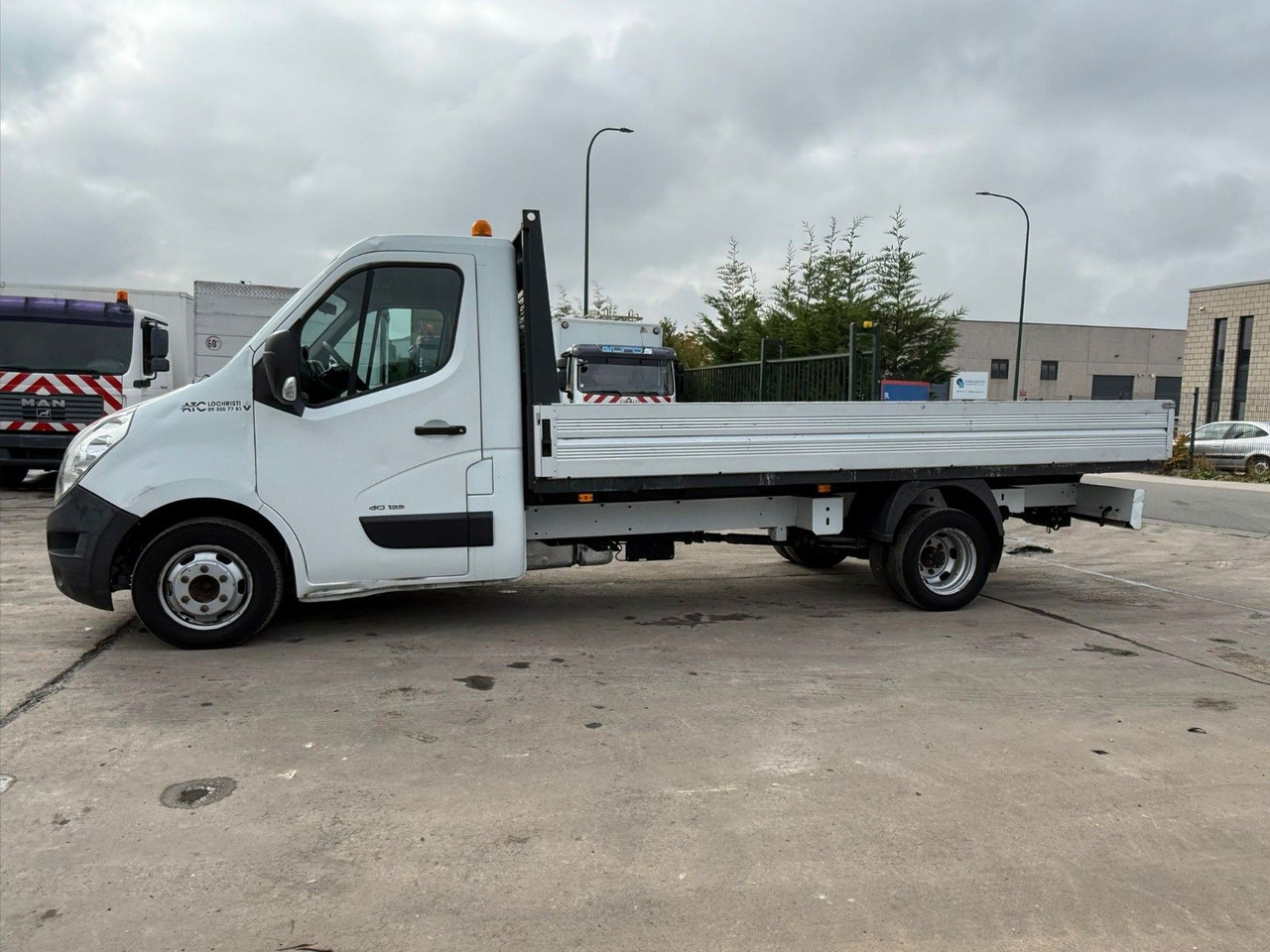 Renault Master 2.3dCi. Maxi Pritsche 4.40m. Klima. - Dodávka valník: obrázek 1 Renault Master 2.3dCi. Maxi Pritsche 4.40m. Klima. - Dodávka valník: obrázek 1