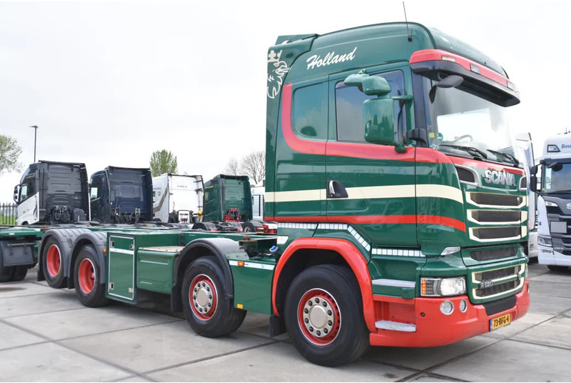 Scania R520 HL V8 8x2 - EURO 6 - MANUAL - RETARDER - WHEELBASE: 510 cm - 10 TONS FRONT AXLE - XENON - - Kontejnérový podvozek/ Výměnná nástavba: obrázek 3 Scania R520 HL V8 8x2 - EURO 6 - MANUAL - RETARDER - WHEELBASE: 510 cm - 10 TONS FRONT AXLE - XENON - - Kontejnérový podvozek/ Výměnná nástavba: obrázek 3