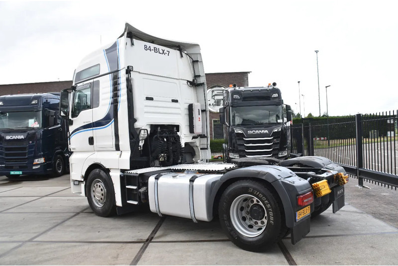 MAN TGX 18.420 - EURO 6 - ADR FL - PARK. AIRCO - NAVI - PTO - XENON LIGHTS - TOP CONDITION - - Tahač: obrázek 3 MAN TGX 18.420 - EURO 6 - ADR FL - PARK. AIRCO - NAVI - PTO - XENON LIGHTS - TOP CONDITION - - Tahač: obrázek 3