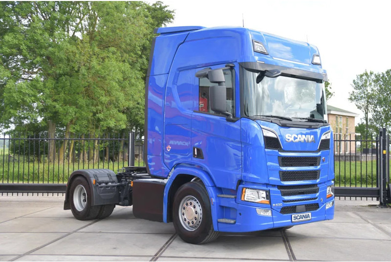 Scania R530 V8 NGS 4x2 - ADR FL - RETARDER - 253 TKM - ACC - NAVI - PTO - DIFF. LOCK - EXCELLENT CONDITION - - Tahač: obrázek 2 Scania R530 V8 NGS 4x2 - ADR FL - RETARDER - 253 TKM - ACC - NAVI - PTO - DIFF. LOCK - EXCELLENT CONDITION - - Tahač: obrázek 2