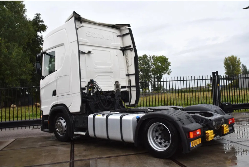 Scania S410 NGS 4x2EB MEGA 95 cm or 103 cm driving height - RETARDER - 665 TKM - FULL AIR - PARK. AIRCO - LEATHER SEATS - 2 x FUEL TANK - Tahač: obrázek 3 Scania S410 NGS 4x2EB MEGA 95 cm or 103 cm driving height - RETARDER - 665 TKM - FULL AIR - PARK. AIRCO - LEATHER SEATS - 2 x FUEL TANK - Tahač: obrázek 3