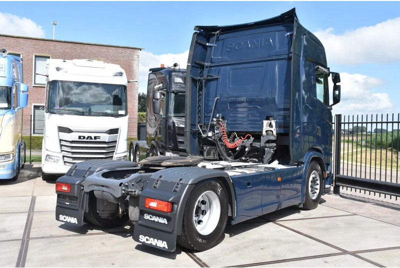 Scania S450 NGS 4x2NB - FULL AIR - 787 TKM - RETARDER - PARK. AIRCO - 2 x FUEL TANKS - TOP CONDITION - - Tahač: obrázek 3 Scania S450 NGS 4x2NB - FULL AIR - 787 TKM - RETARDER - PARK. AIRCO - 2 x FUEL TANKS - TOP CONDITION - - Tahač: obrázek 3