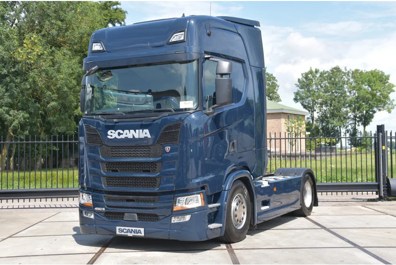 Scania S450 NGS 4x2NB - FULL AIR - RETARDER - ACC - PARK. AIRCO - 2 x FUEL TANKS - TOP CONDITION - - Tahač: obrázek 2 Scania S450 NGS 4x2NB - FULL AIR - RETARDER - ACC - PARK. AIRCO - 2 x FUEL TANKS - TOP CONDITION - - Tahač: obrázek 2