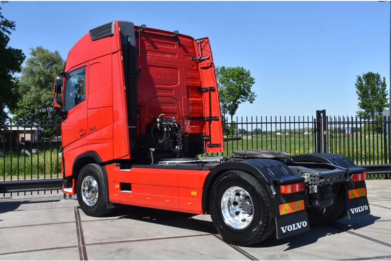 Volvo FH 460 Globe 4x2 - RETARDER- HYDRAULIC SYSTEM - 718 TKM - AIRCO - DIFF. LOCK - PTO - GOOD CONDITION - - Tahač: obrázek 3 Volvo FH 460 Globe 4x2 - RETARDER- HYDRAULIC SYSTEM - 718 TKM - AIRCO - DIFF. LOCK - PTO - GOOD CONDITION - - Tahač: obrázek 3