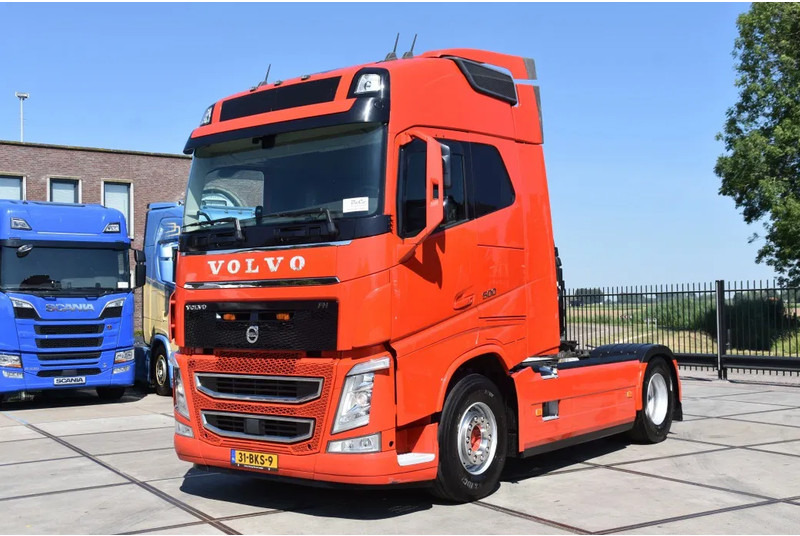 Volvo FH 500 Globetrotter 4x2 - 631 TKM - I PARK COOL - LEATHER SEATS - NAVI - 2 x FUEL TANKS - XENON - - Tahač: obrázek 2 Volvo FH 500 Globetrotter 4x2 - 631 TKM - I PARK COOL - LEATHER SEATS - NAVI - 2 x FUEL TANKS - XENON - - Tahač: obrázek 2