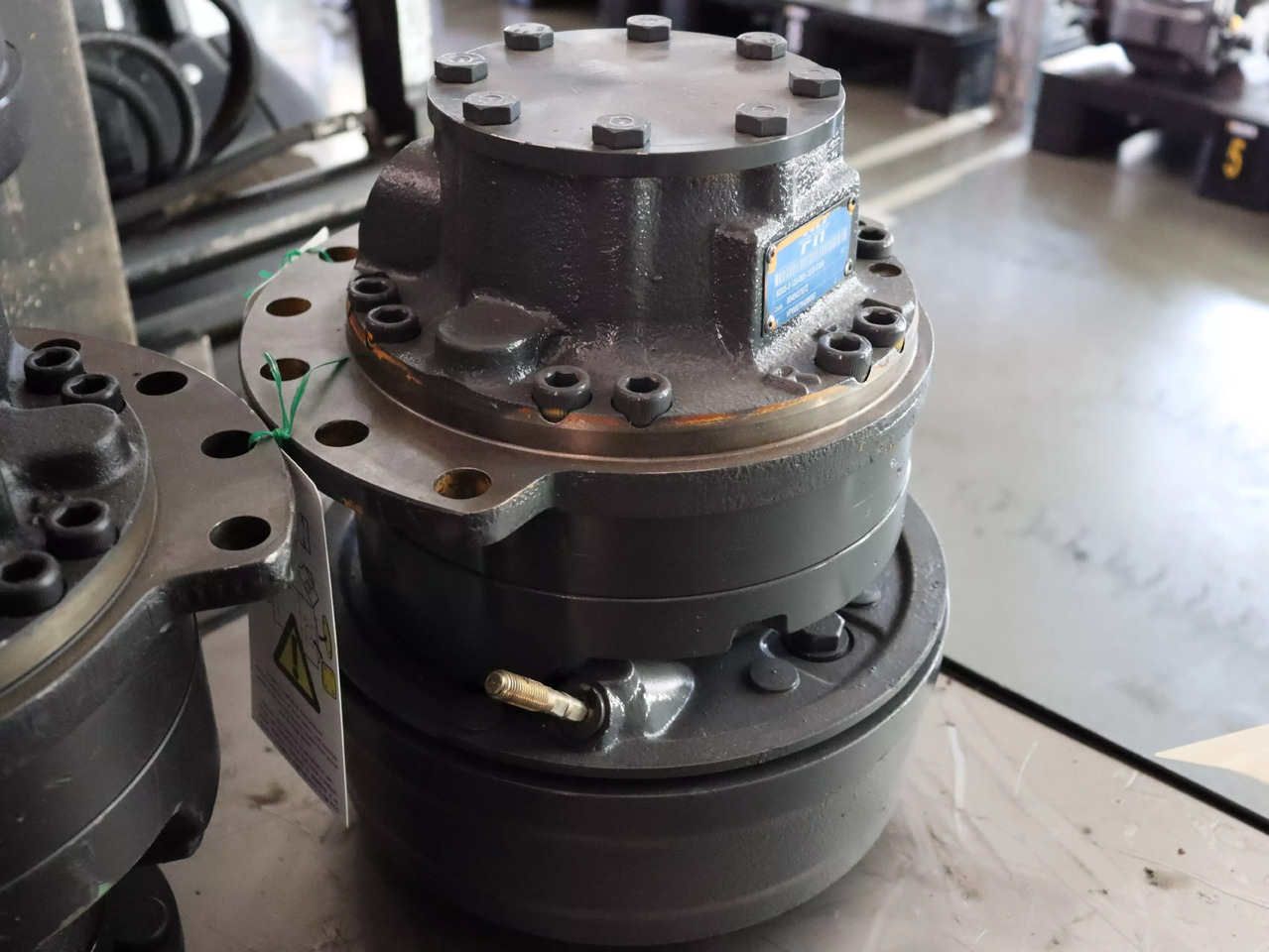 POCLAIN MS05-2-133-R05-1220-E000 - Hydraulický motor pro Stavební technika: obrázek 1 POCLAIN MS05-2-133-R05-1220-E000 - Hydraulický motor pro Stavební technika: obrázek 1