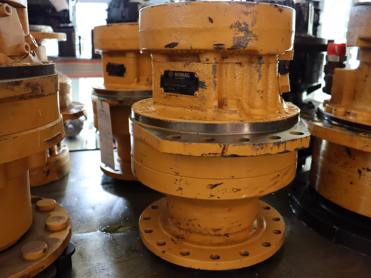 POCLAIN MSE08-2-125-F09-1B10-5EJPW - Hydraulický motor pro Stavební technika: obrázek 1 POCLAIN MSE08-2-125-F09-1B10-5EJPW - Hydraulický motor pro Stavební technika: obrázek 1