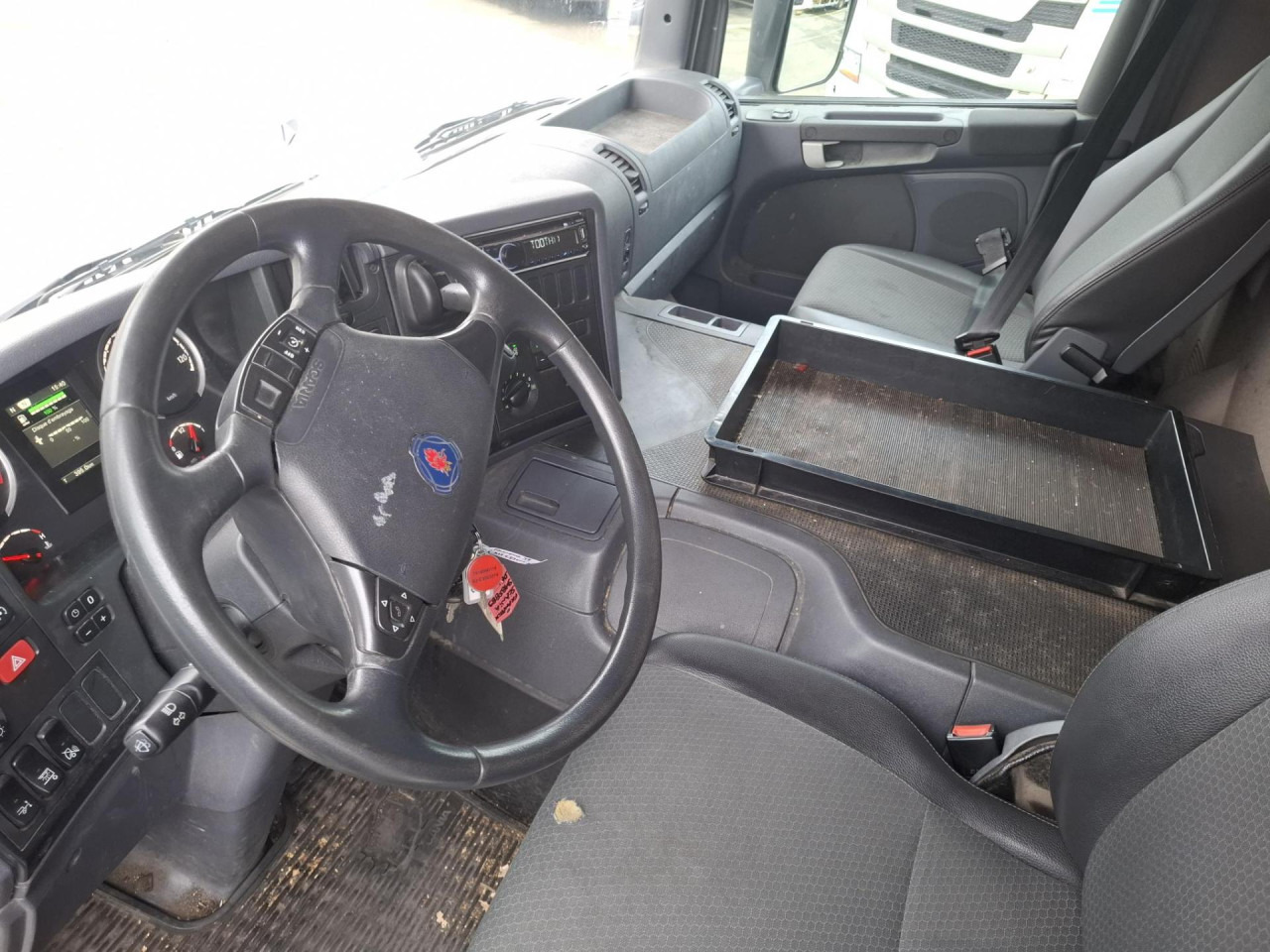 SCANIA P 250 DB4x2MLA - Podvozek s kabinou: obrázek 3 SCANIA P 250 DB4x2MLA - Podvozek s kabinou: obrázek 3