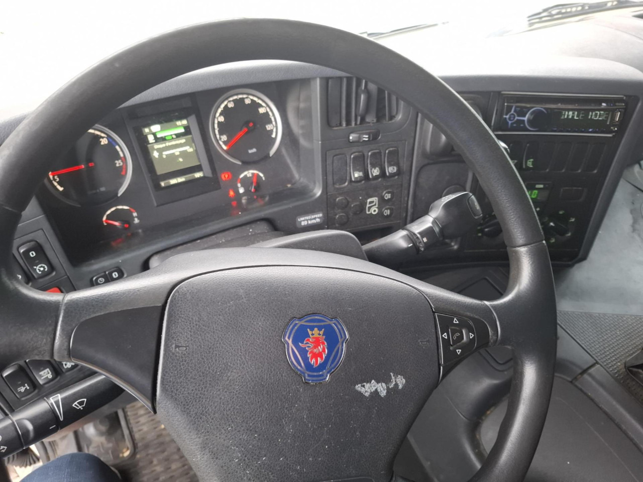 SCANIA SCANIA P250 Fourgon Hayon - Podvozek s kabinou: obrázek 4 SCANIA SCANIA P250 Fourgon Hayon - Podvozek s kabinou: obrázek 4