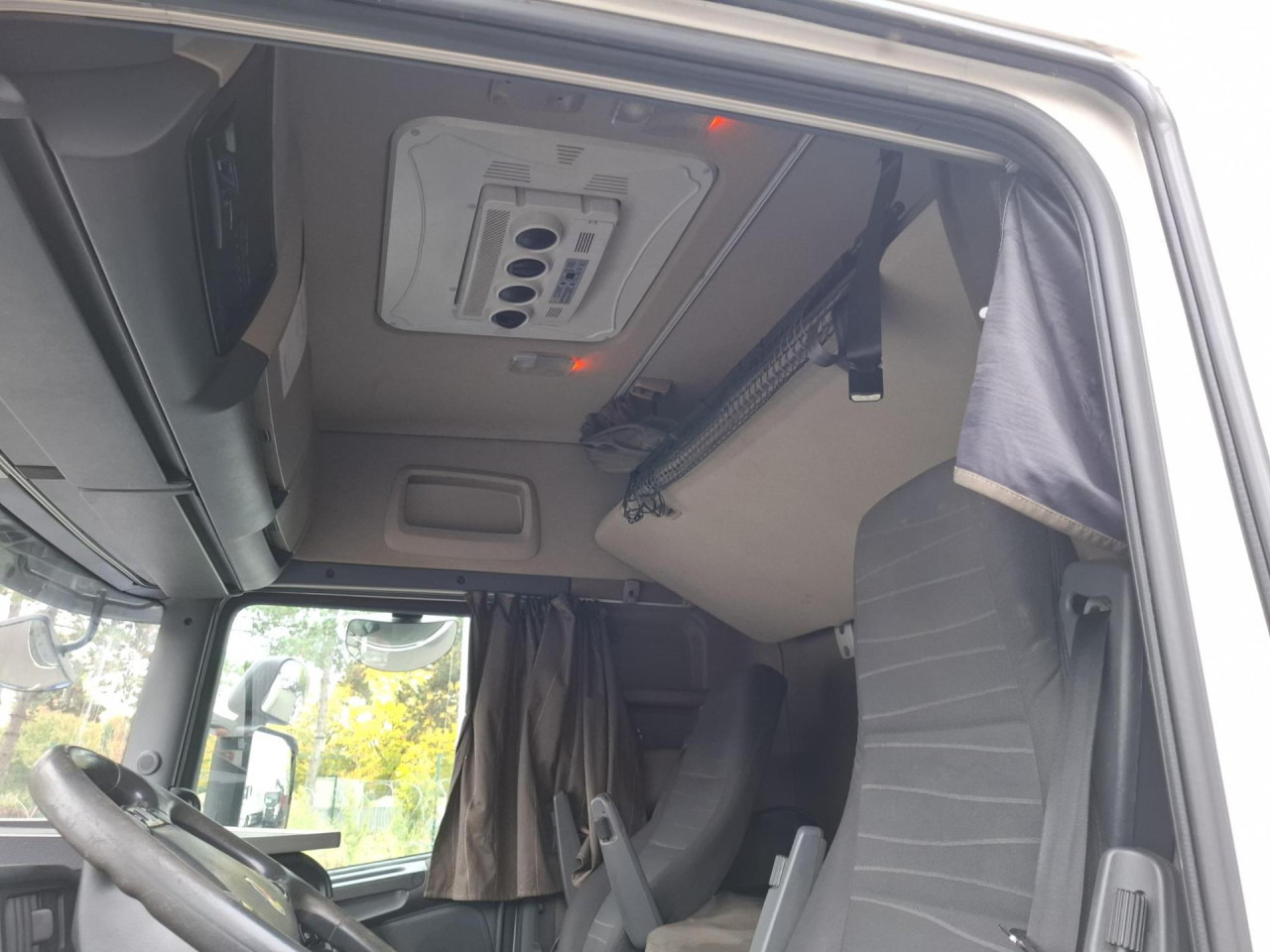 SCANIA SCANIA R410 LB 4x2 MNB - Podvozek s kabinou: obrázek 5 SCANIA SCANIA R410 LB 4x2 MNB - Podvozek s kabinou: obrázek 5