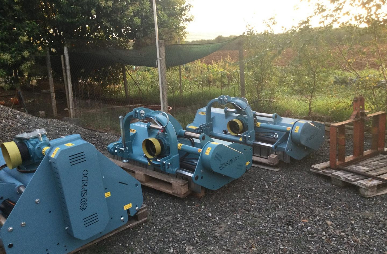 - Kladívkový mulčovač: obrázek 1 - Kladívkový mulčovač: obrázek 1