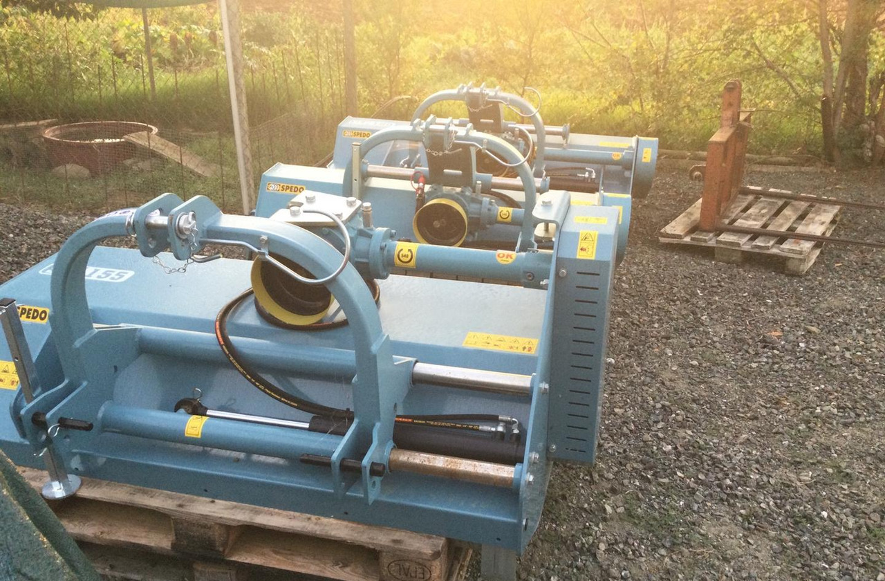 - Kladívkový mulčovač: obrázek 2 - Kladívkový mulčovač: obrázek 2