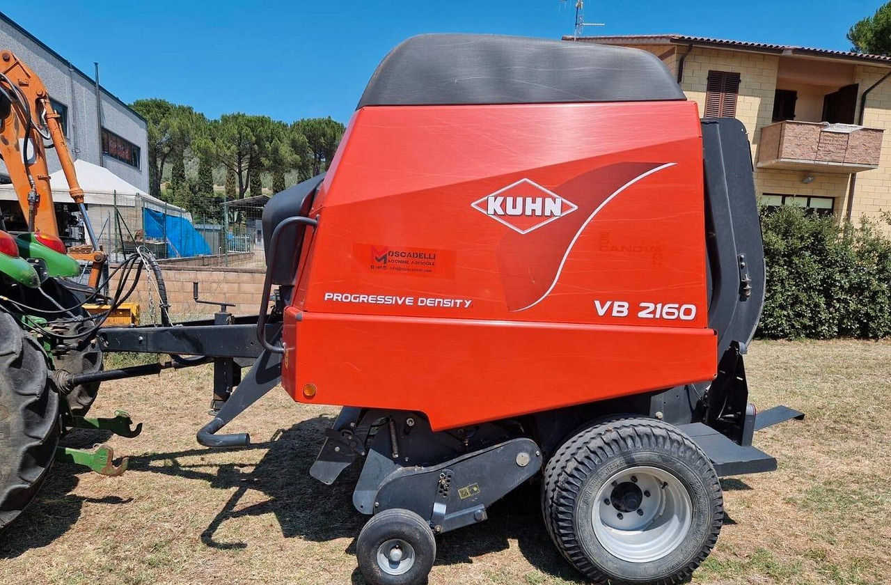 Rotopressa Kuhn - Lis na válcové balíky: obrázek 1 Rotopressa Kuhn - Lis na válcové balíky: obrázek 1