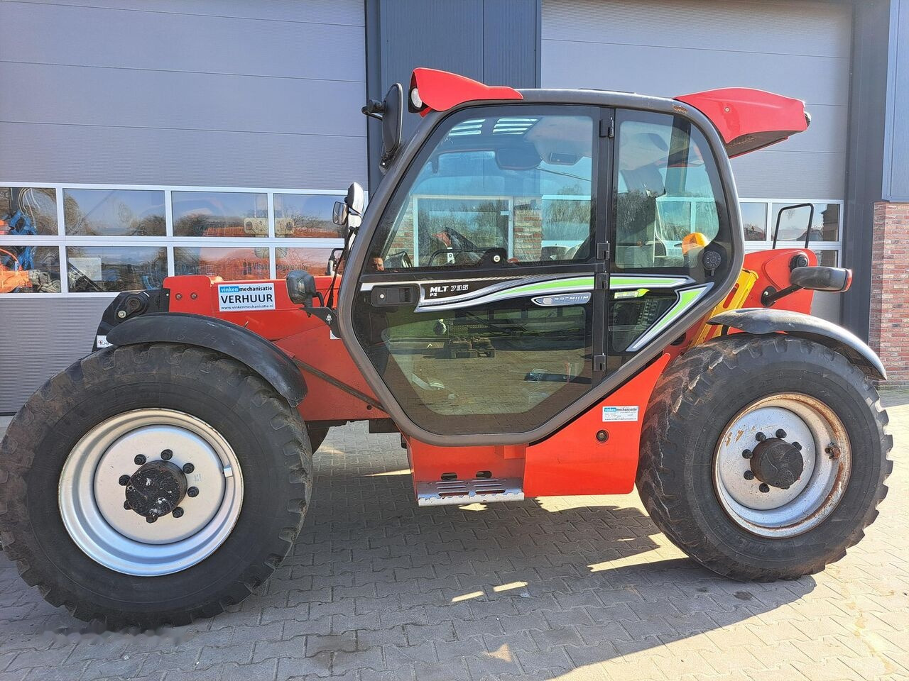 Manitou MLT735 120ps - Teleskopický manipulátor: obrázek 4 Manitou MLT735 120ps - Teleskopický manipulátor: obrázek 4