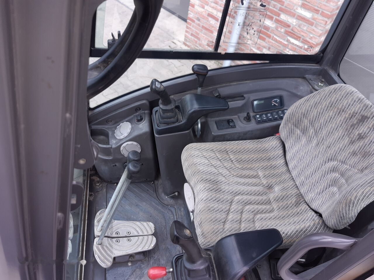 Volvo EC18D - Mini rýpadlo: obrázek 5 Volvo EC18D - Mini rýpadlo: obrázek 5