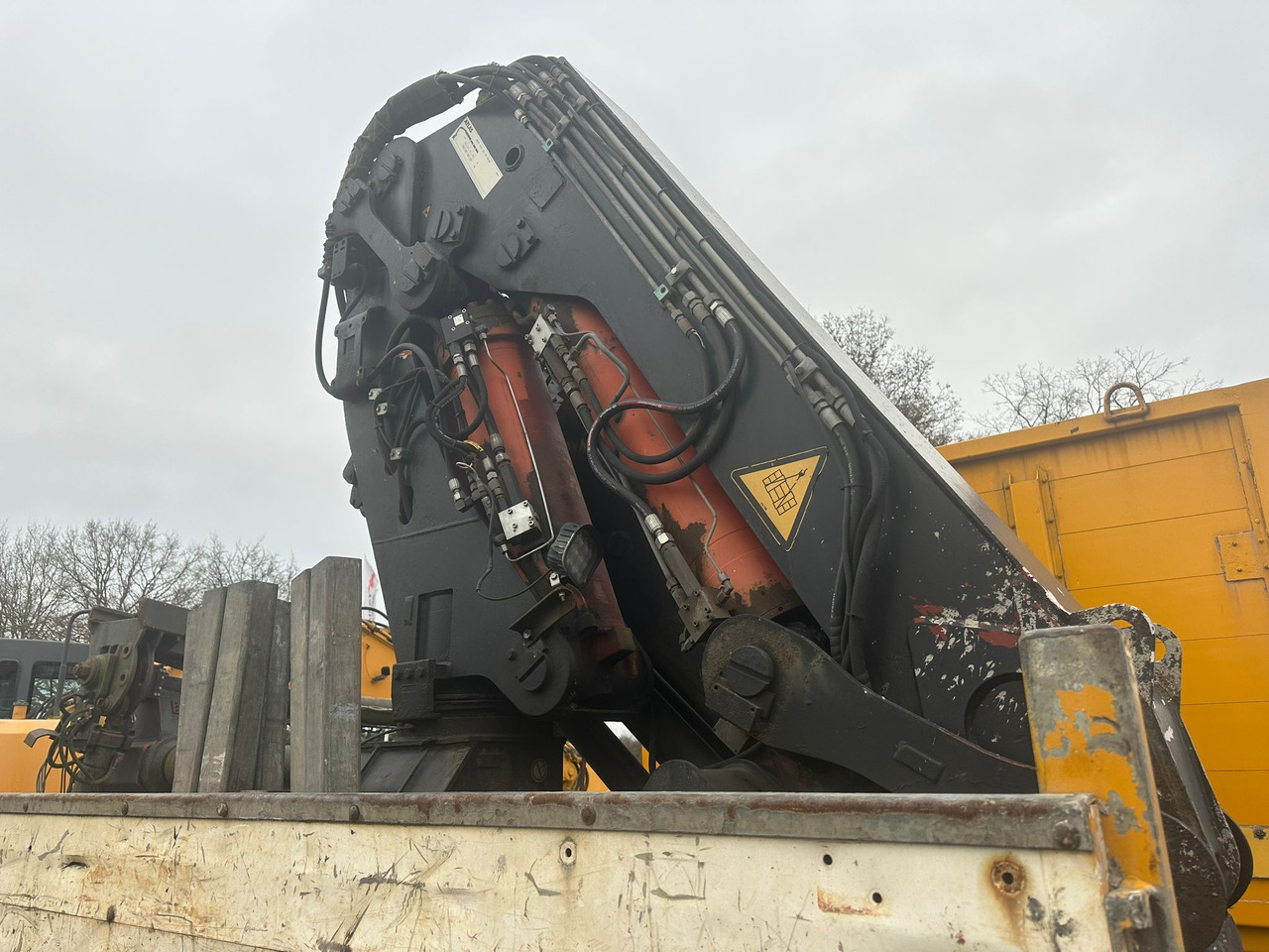 Hákový nosič kontejnerů, Auto s hydraulickou rukou IVECO STRALIS 420 truck open box with TEREX loading crane 290.2E-A3: obrázek 18