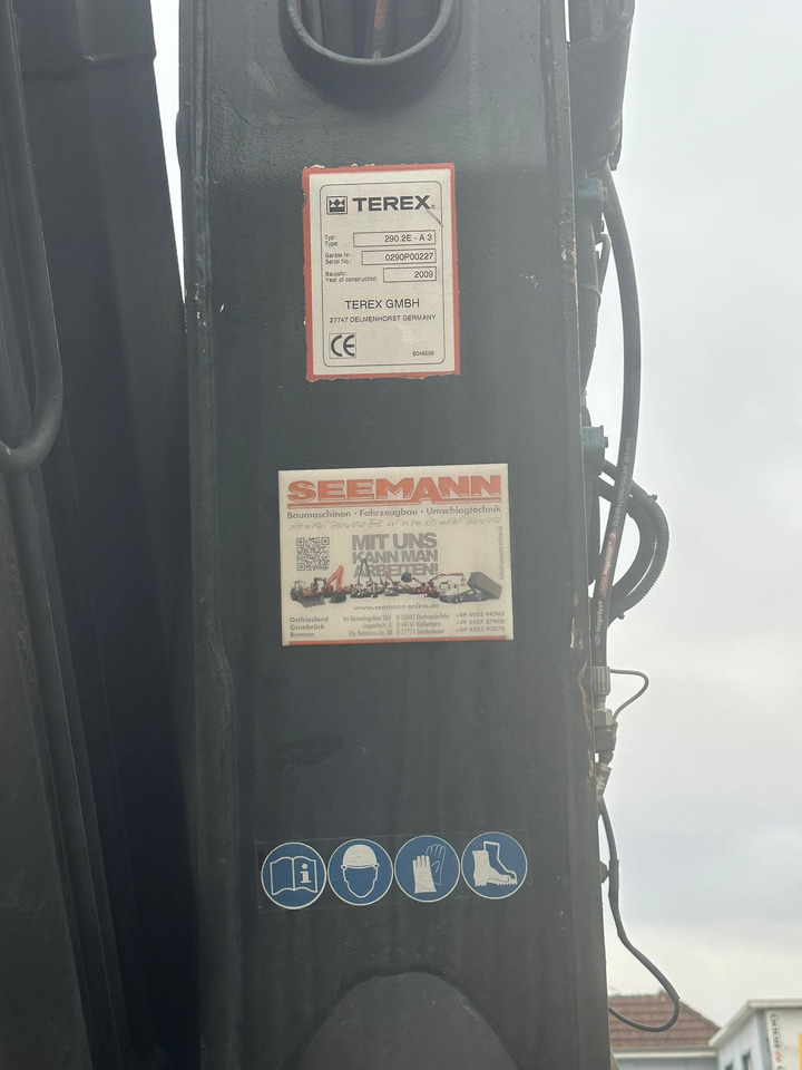 Hákový nosič kontejnerů, Auto s hydraulickou rukou IVECO STRALIS 420 truck open box with TEREX loading crane 290.2E-A3: obrázek 14