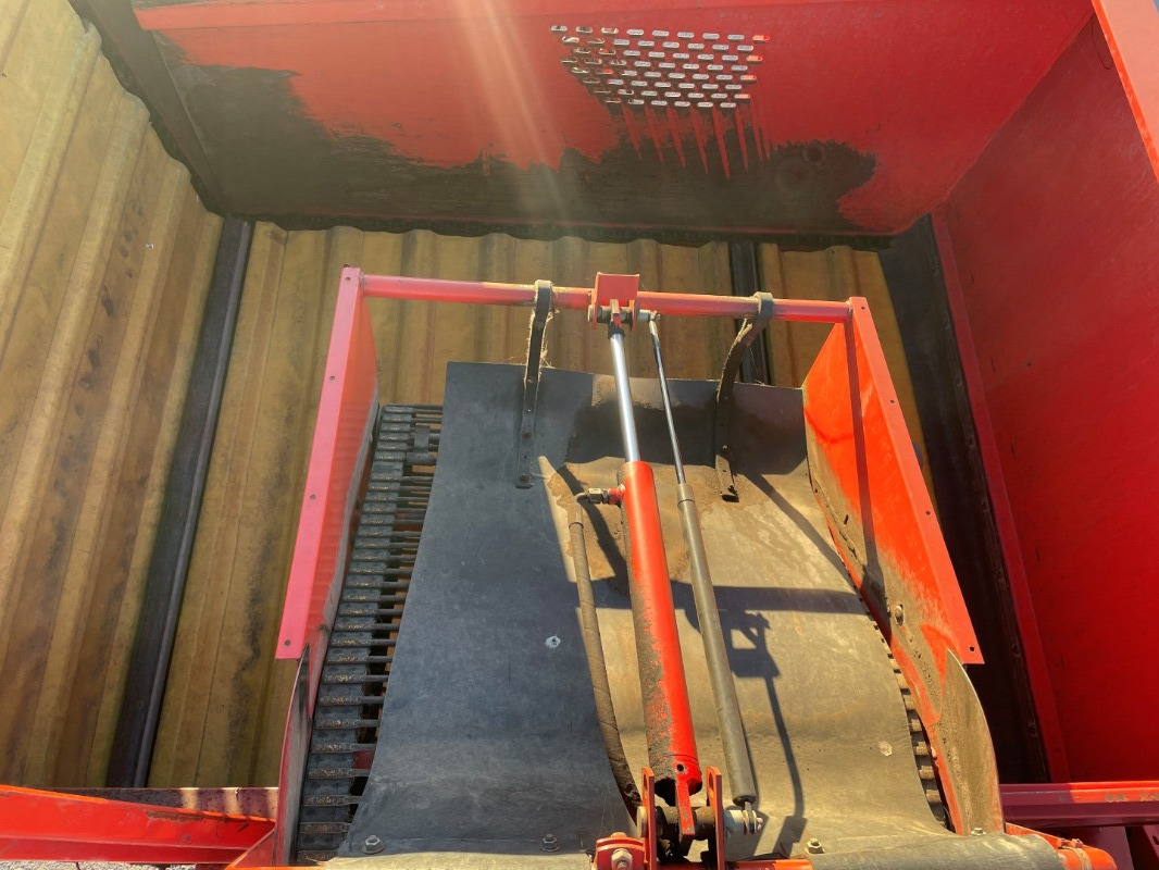 Grimme SE 75-30/40 - Kombajn: obrázek 2 Grimme SE 75-30/40 - Kombajn: obrázek 2