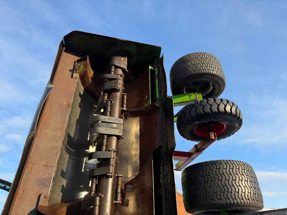 Baselier HFT8LKB730 2LKB220 - Kombajn: obrázek 3 Baselier HFT8LKB730 2LKB220 - Kombajn: obrázek 3