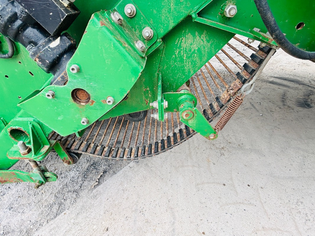 Kombajn POUCHAIN PAP 475: obrázek 50 Kombajn POUCHAIN PAP 475: obrázek 50