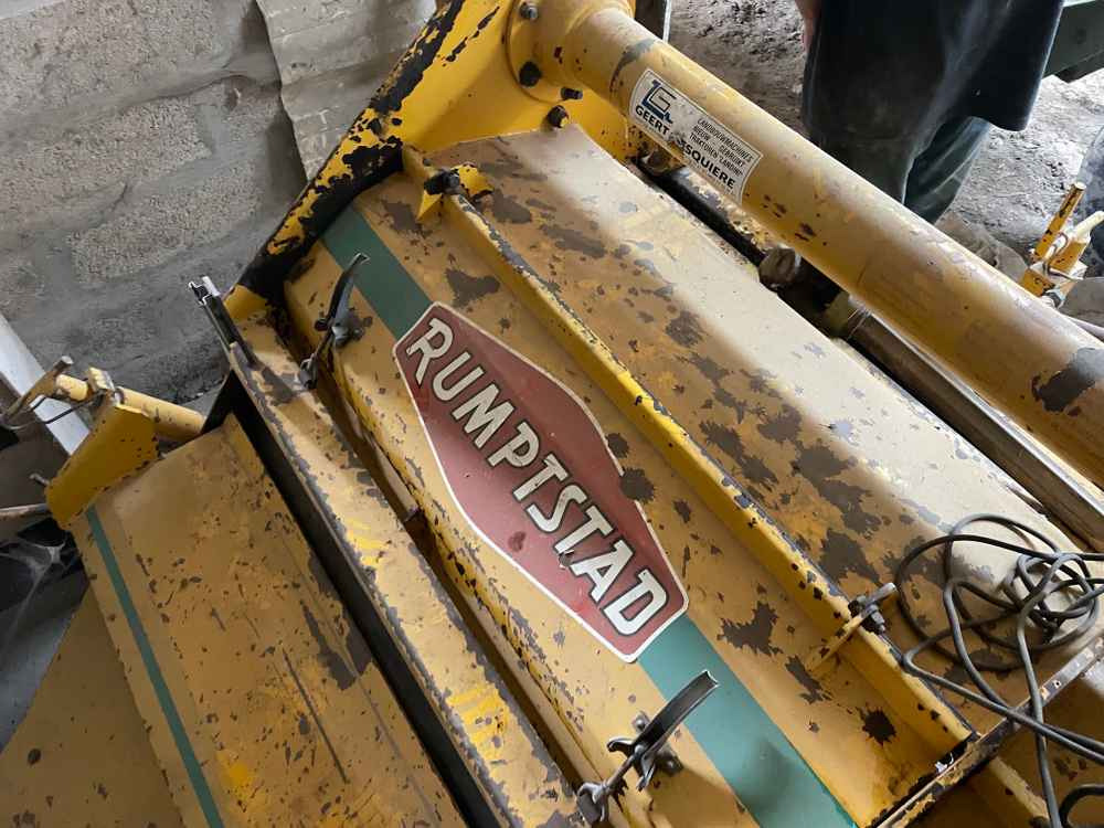 Rumptstad FH 4X75 - Kombajn: obrázek 1 Rumptstad FH 4X75 - Kombajn: obrázek 1