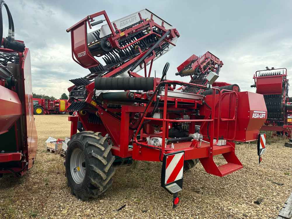 ASA-Lift MC1010E - Sklizňové zařízení na vinnou révu: obrázek 4 ASA-Lift MC1010E - Sklizňové zařízení na vinnou révu: obrázek 4