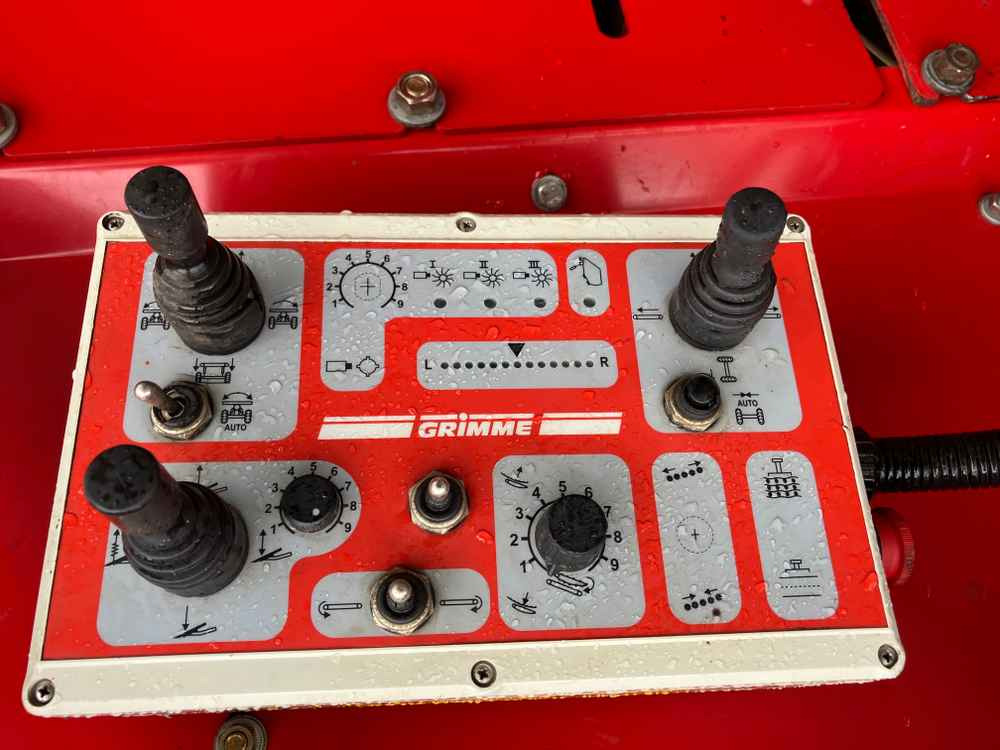 Grimme CS 150 - Bramborový kombajn: obrázek 4 Grimme CS 150 - Bramborový kombajn: obrázek 4