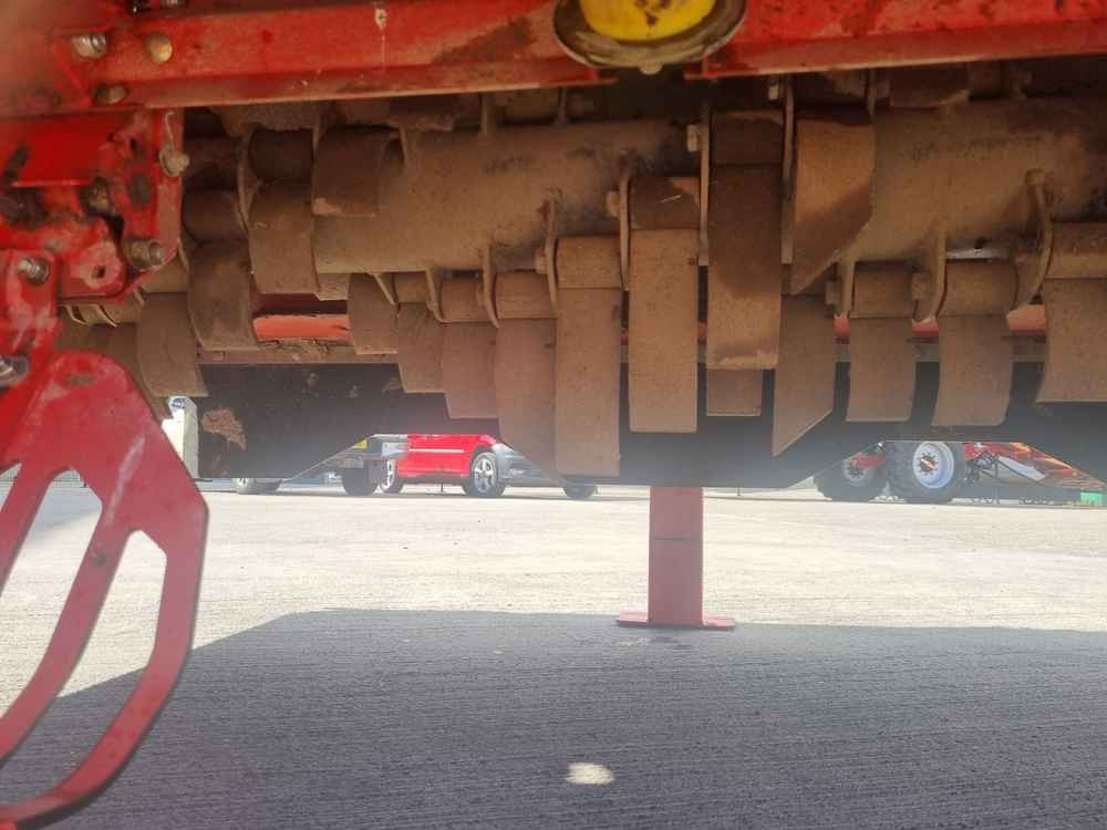 Grimme Grimme HT 200 Front Mounted Self-Propelled Topper - Kombajn: obrázek 5 Grimme Grimme HT 200 Front Mounted Self-Propelled Topper - Kombajn: obrázek 5