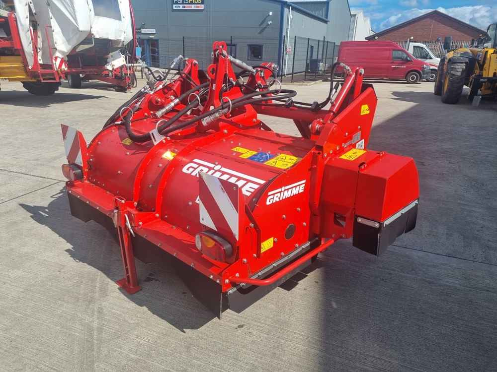 Grimme Grimme HT 200 Front Mounted Self-Propelled Topper - Kombajn: obrázek 1 Grimme Grimme HT 200 Front Mounted Self-Propelled Topper - Kombajn: obrázek 1