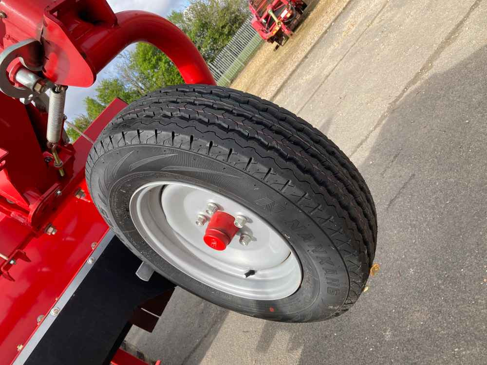Grimme Grimme HT 210 Front Mounted Self-Propelled Topper - Kombajn: obrázek 4 Grimme Grimme HT 210 Front Mounted Self-Propelled Topper - Kombajn: obrázek 4