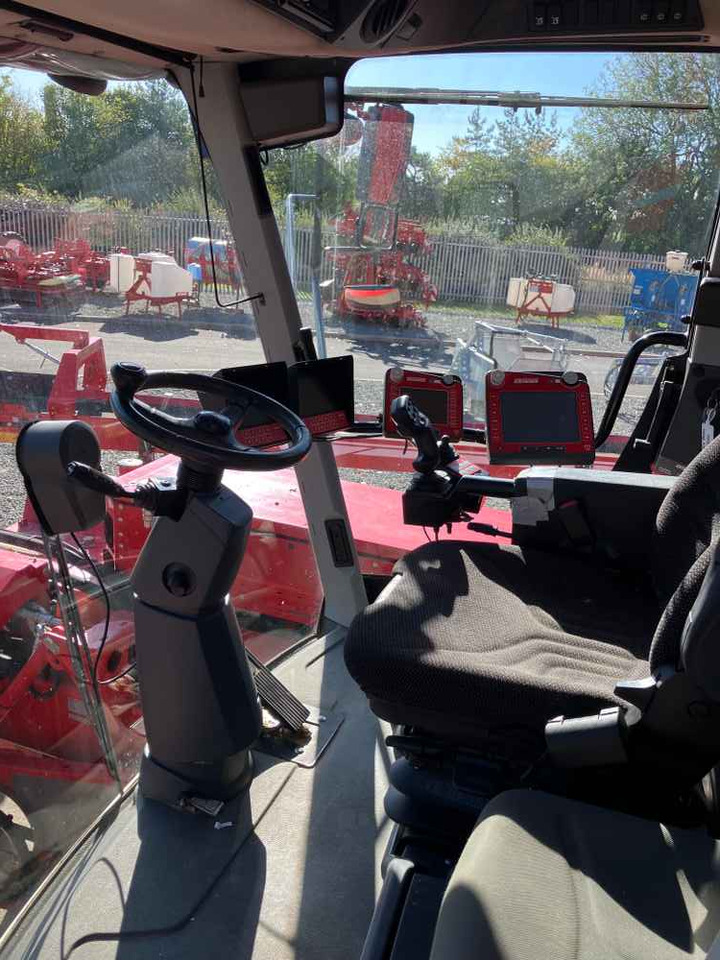 Grimme Varitron 220, 2 Row, Self-Propelled Potato Harvester - Kombajn: obrázek 1 Grimme Varitron 220, 2 Row, Self-Propelled Potato Harvester - Kombajn: obrázek 1