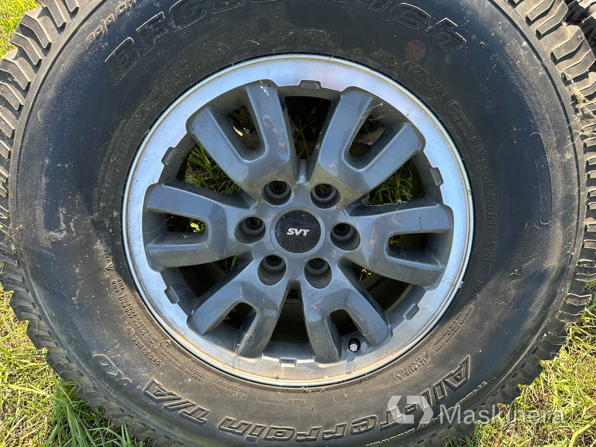 Pneumatiky a ráfky pro Pick-up 4st SVT Lightning fälgar med däck till Ford Raptor: obrázek 15