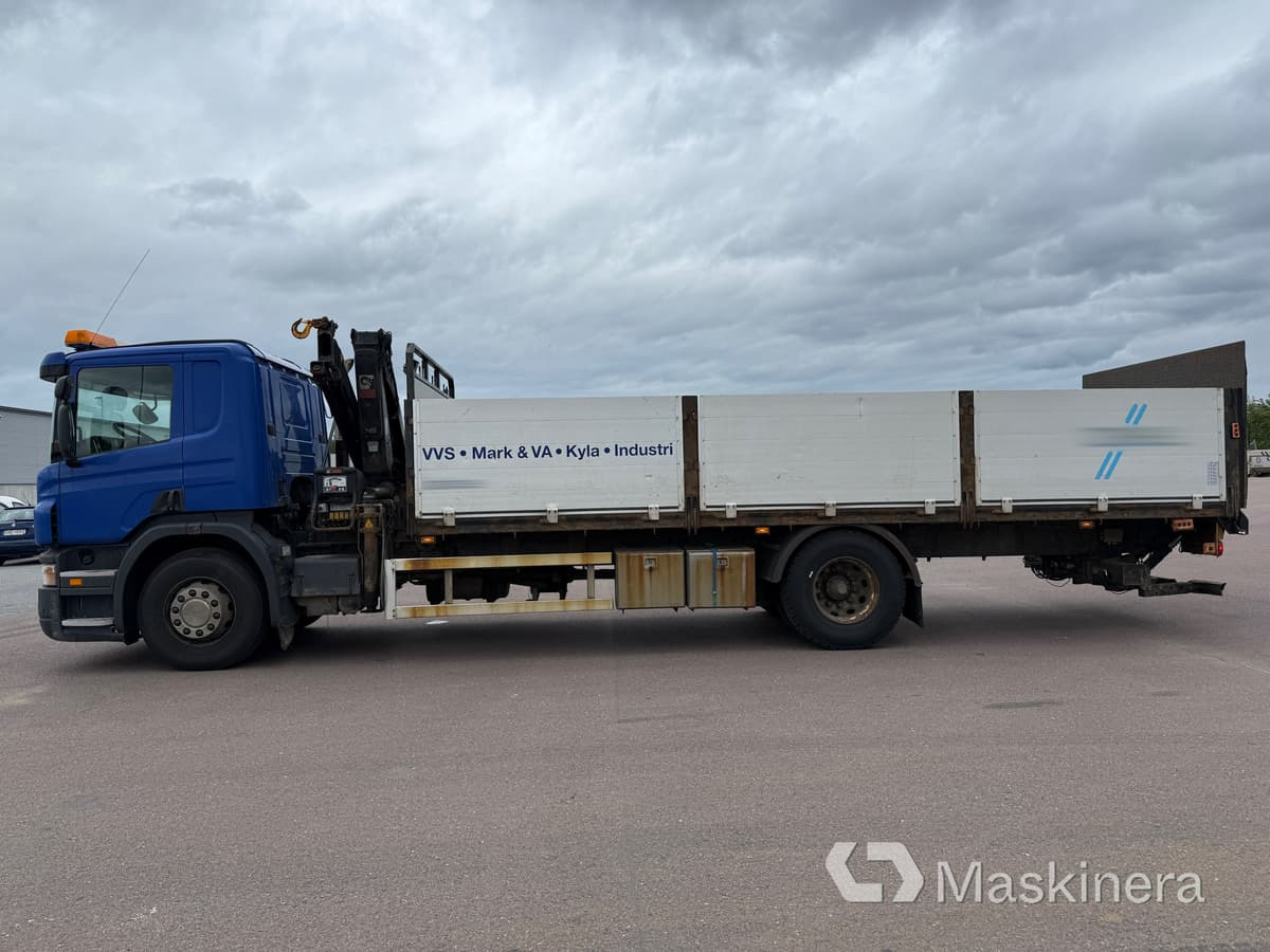 Brädgårdsbil med kran Scania P320 - Nákladní automobil valníkový/ Plošinový, Auto s hydraulickou rukou: obrázek 2 Brädgårdsbil med kran Scania P320 - Nákladní automobil valníkový/ Plošinový, Auto s hydraulickou rukou: obrázek 2