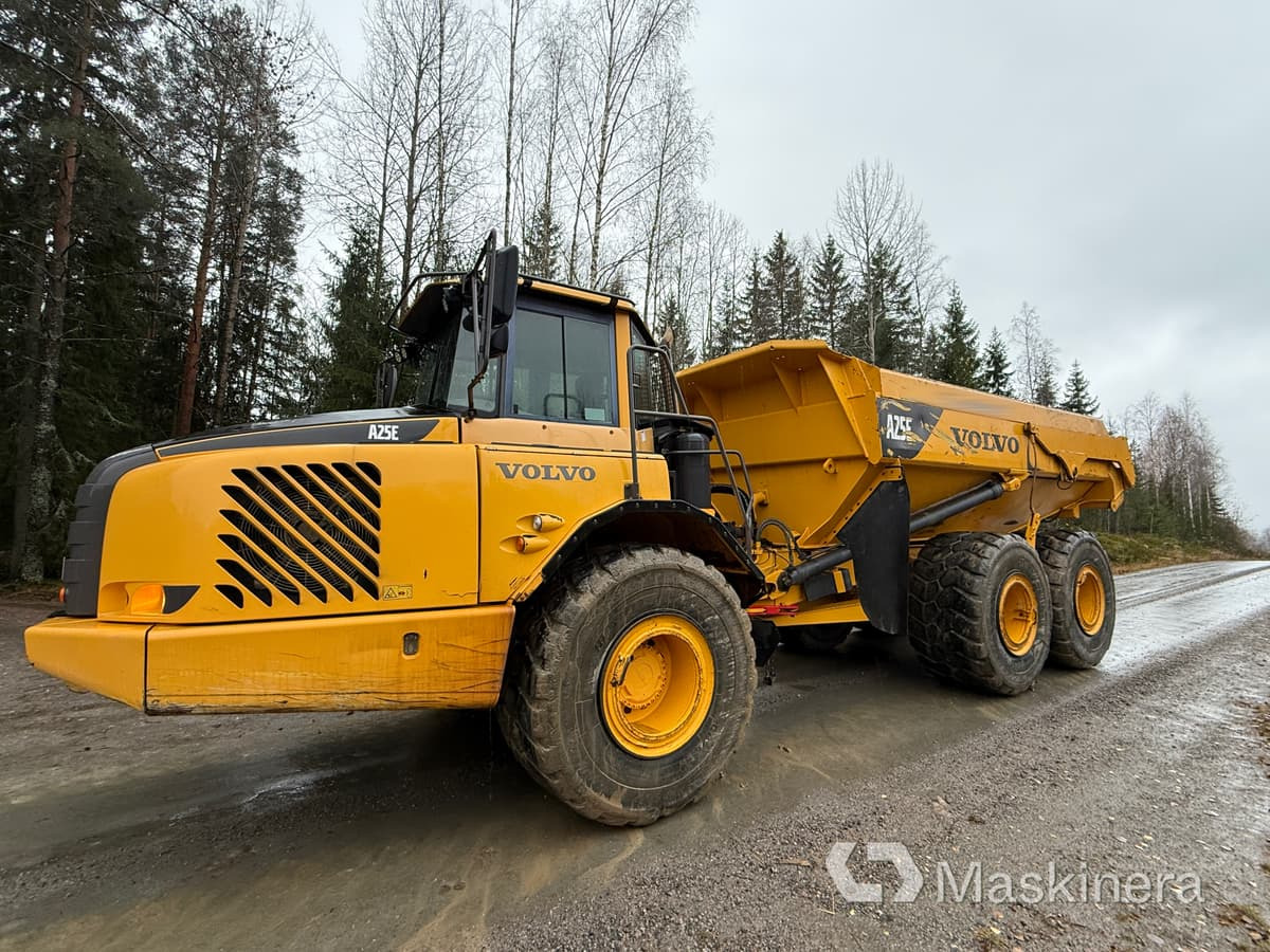Dumper Volvo A25E 6x6 - Kloubový sklápěč: obrázek 2 Dumper Volvo A25E 6x6 - Kloubový sklápěč: obrázek 2