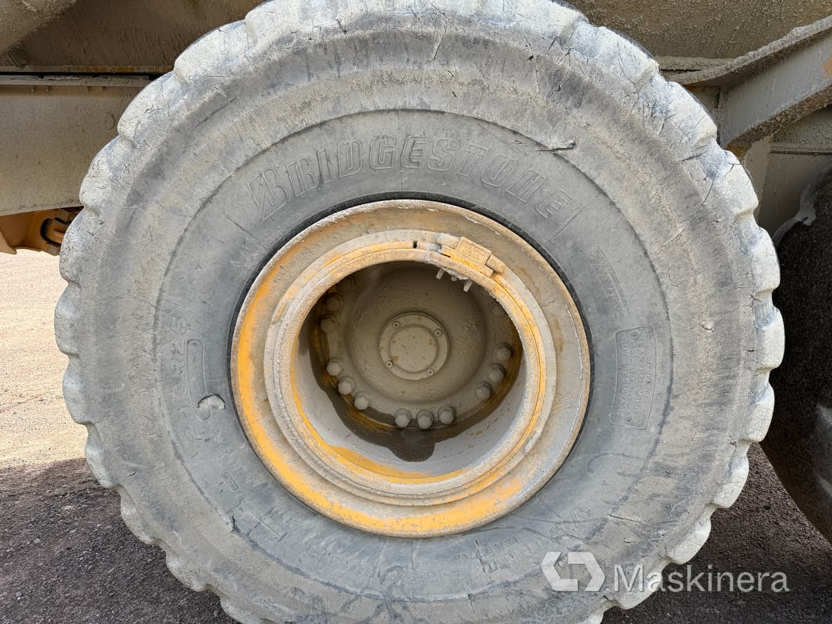 Kloubový sklápěč Dumper Volvo A40G: obrázek 31