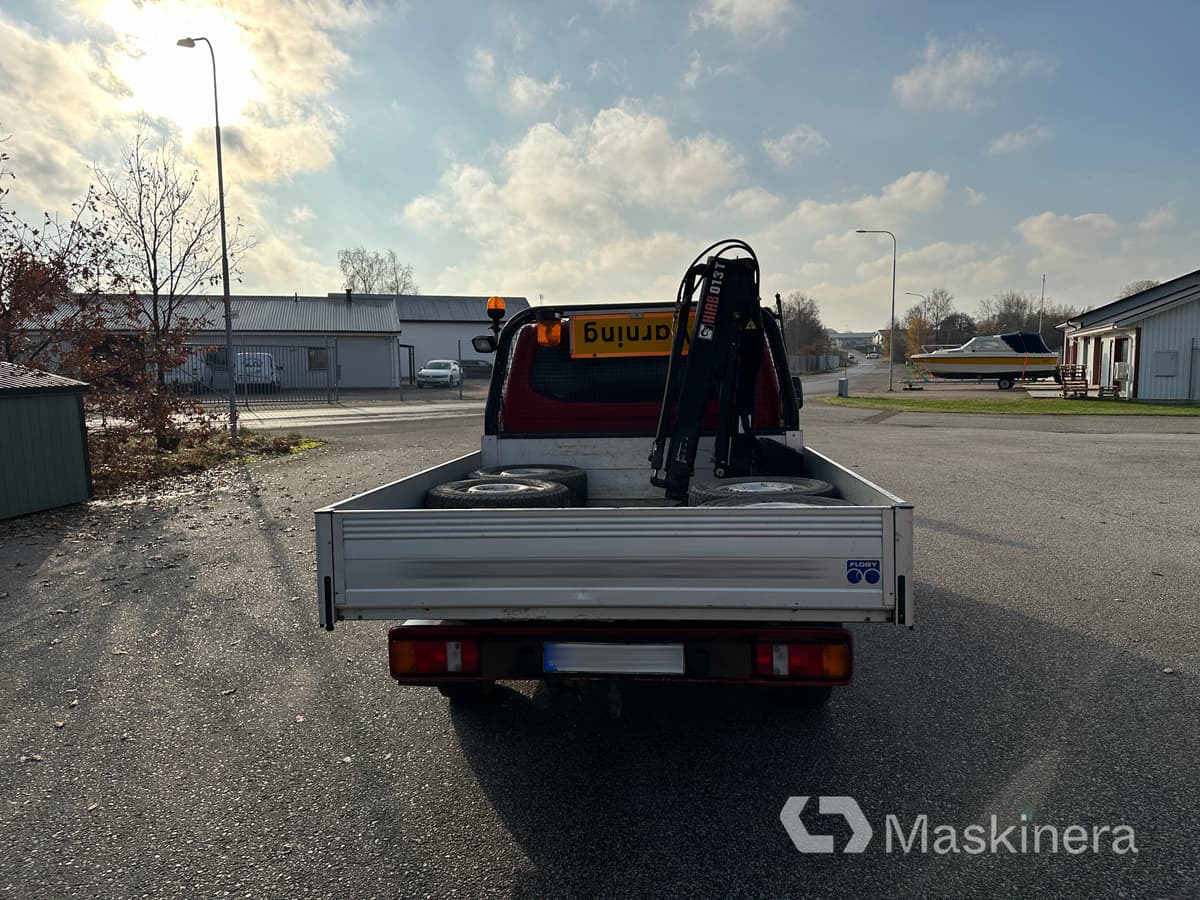 Flakbil Volkswagen Transporter T5 4wd + Kran - Malá dodávka: obrázek 4 Flakbil Volkswagen Transporter T5 4wd + Kran - Malá dodávka: obrázek 4