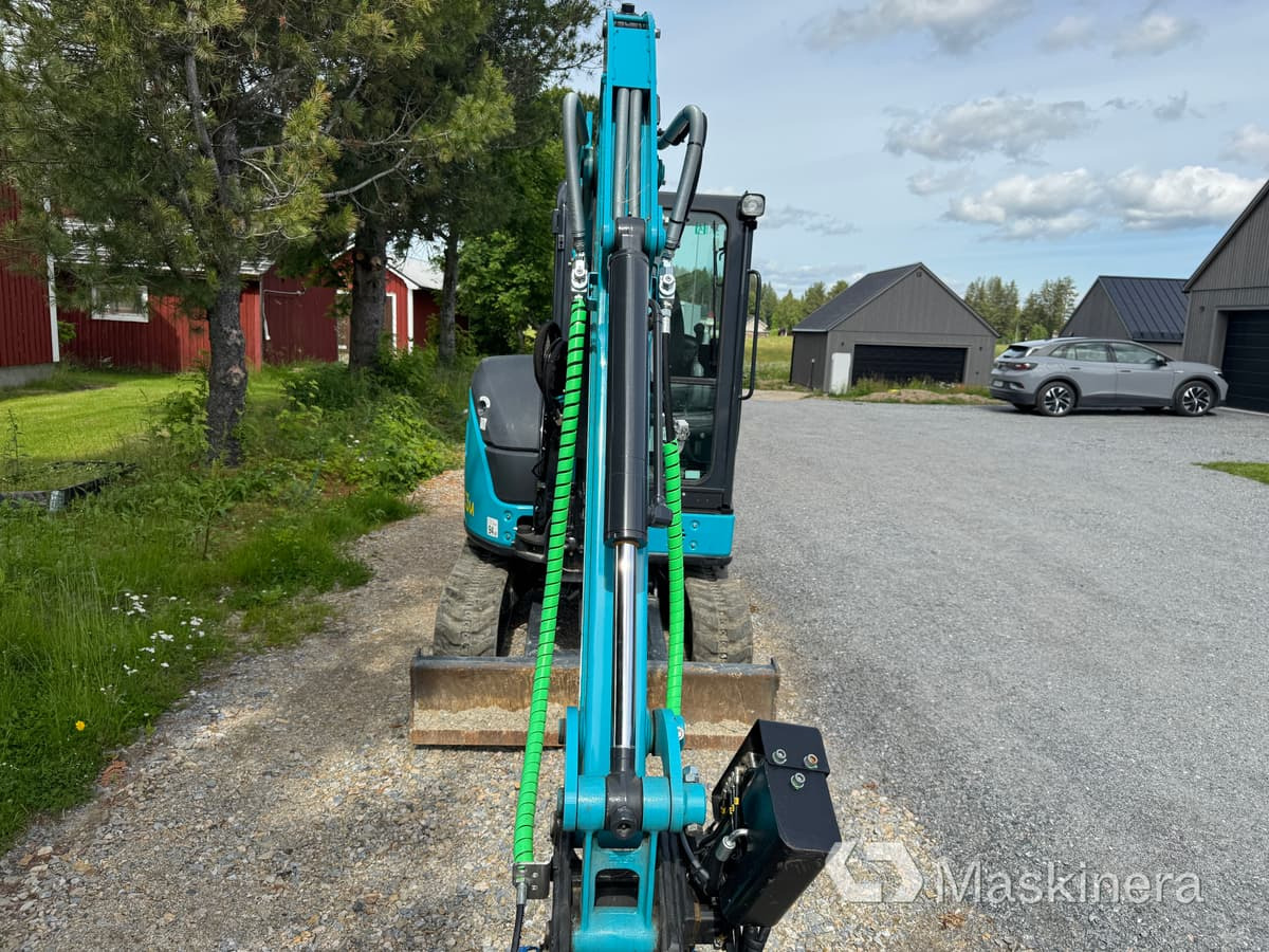 Pásové rýpadlo Grävmaskin Airman AX33u-7 med tillbehör: obrázek 45